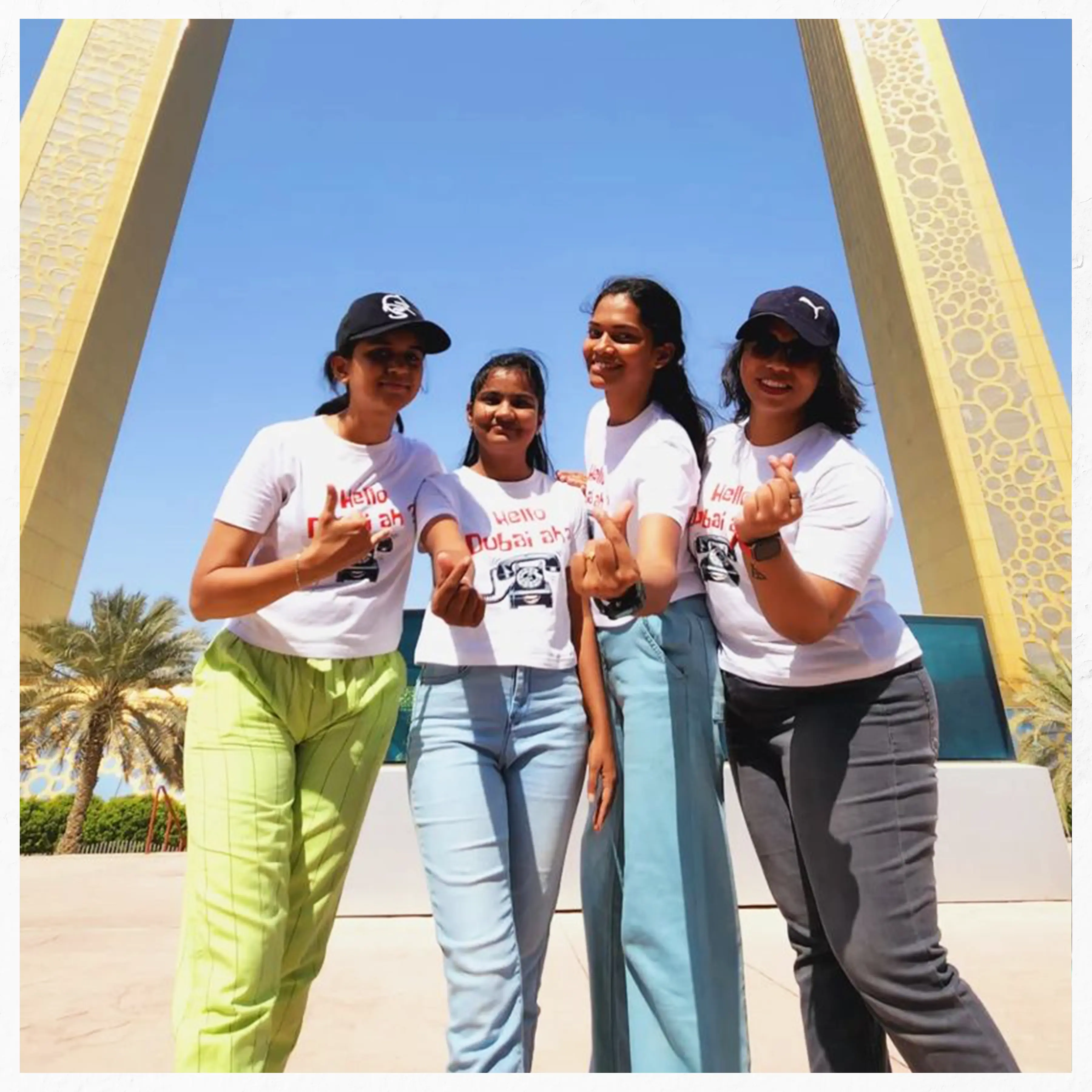 hello dubai ah crop top